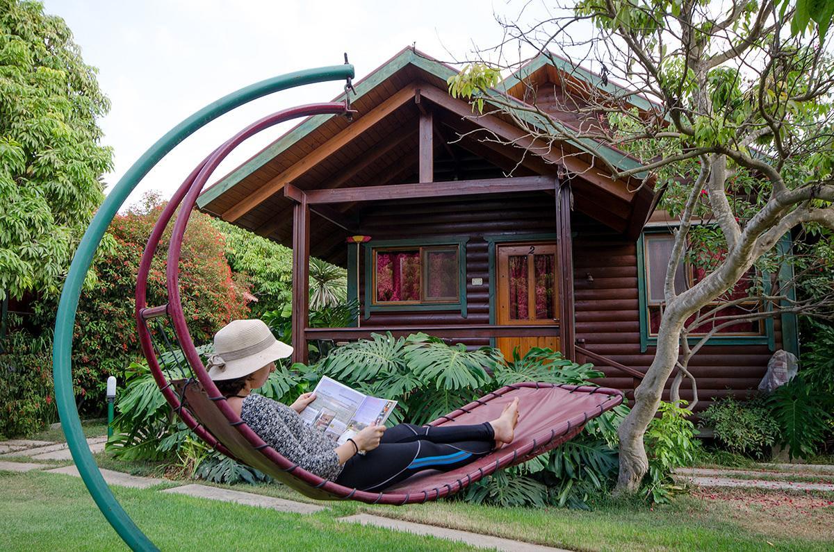 The Wooden Rose Cabins Bezet Exterior foto
